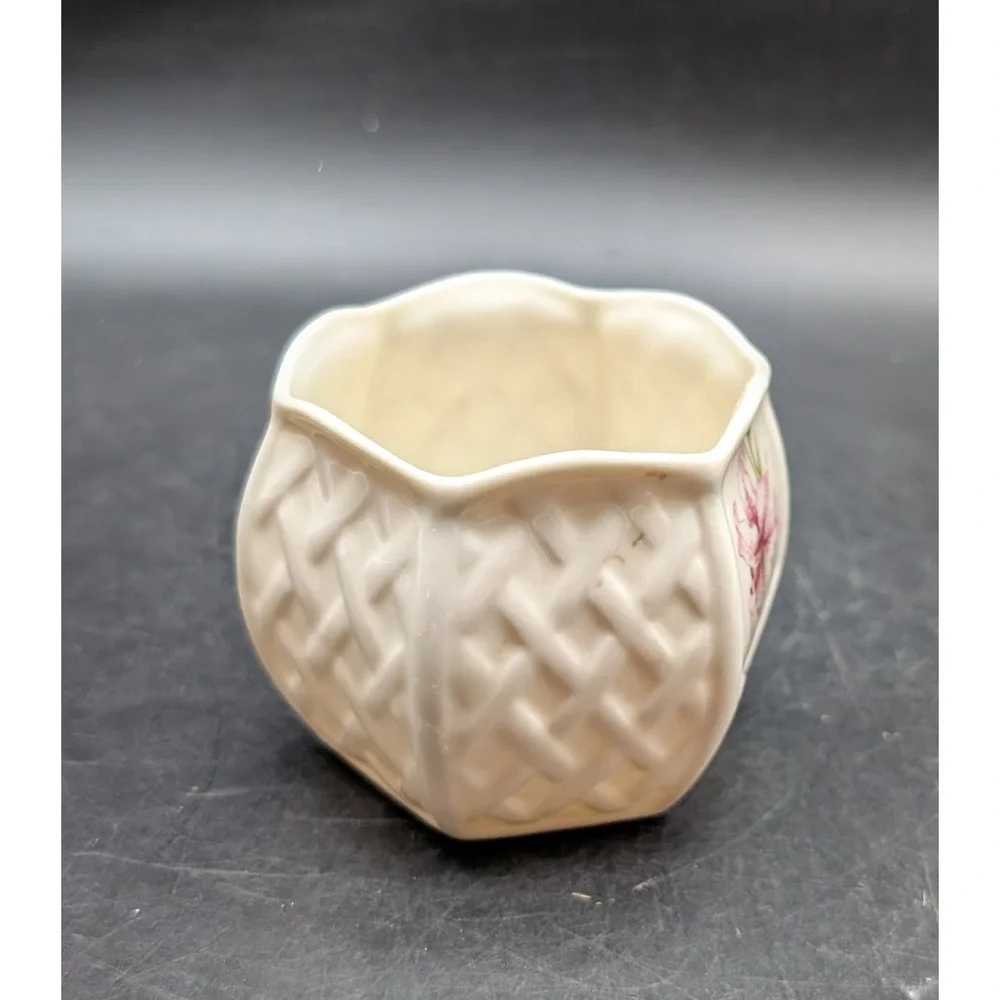 Belleek fine parian